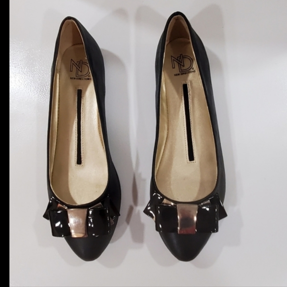 NWOT Designer New directions Jackie bow flat shoes